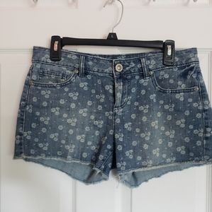 LC Lauren Conrad flower pattern denim shorts